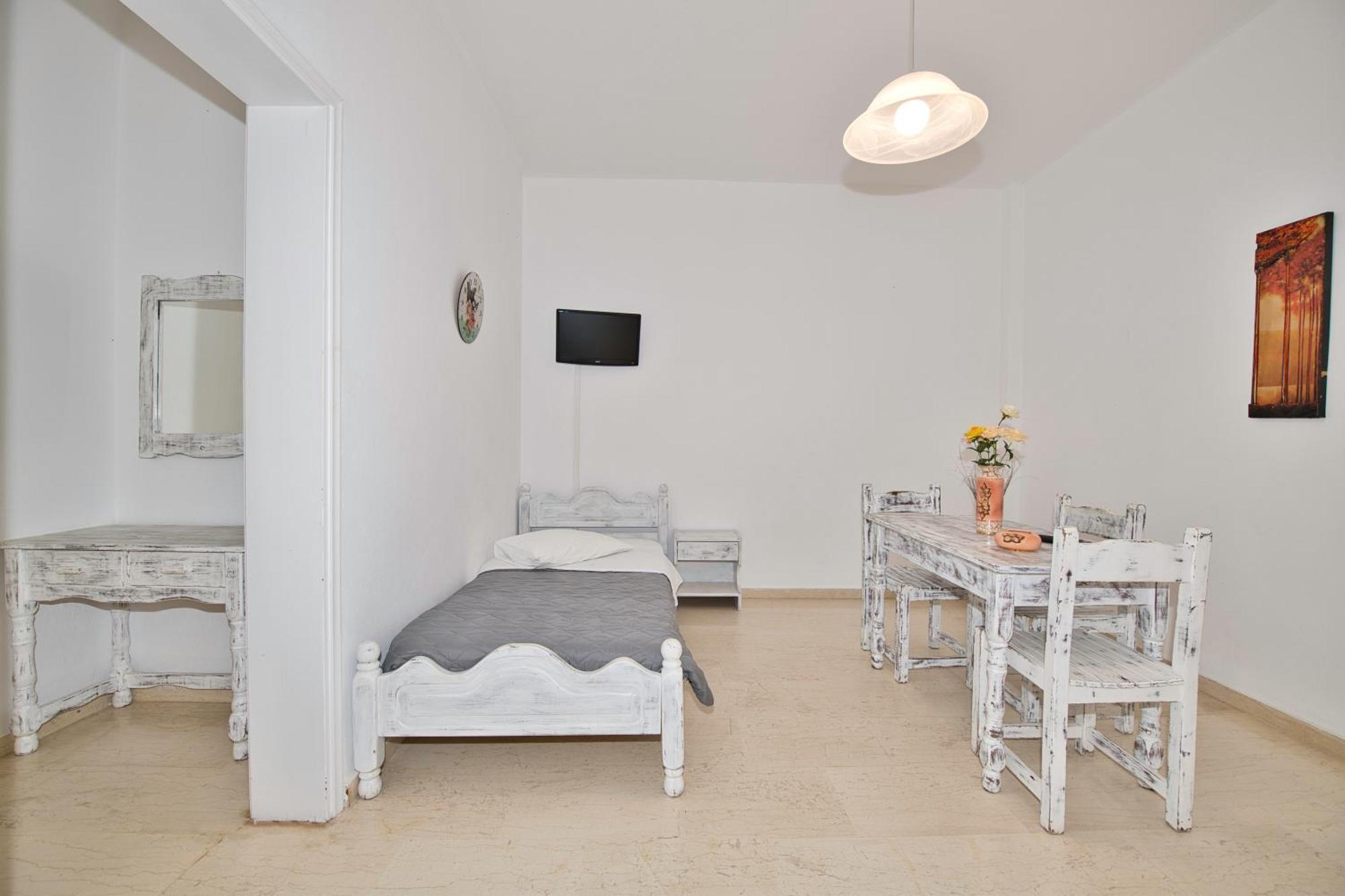 Ira Apartments Kamári Kültér fotó