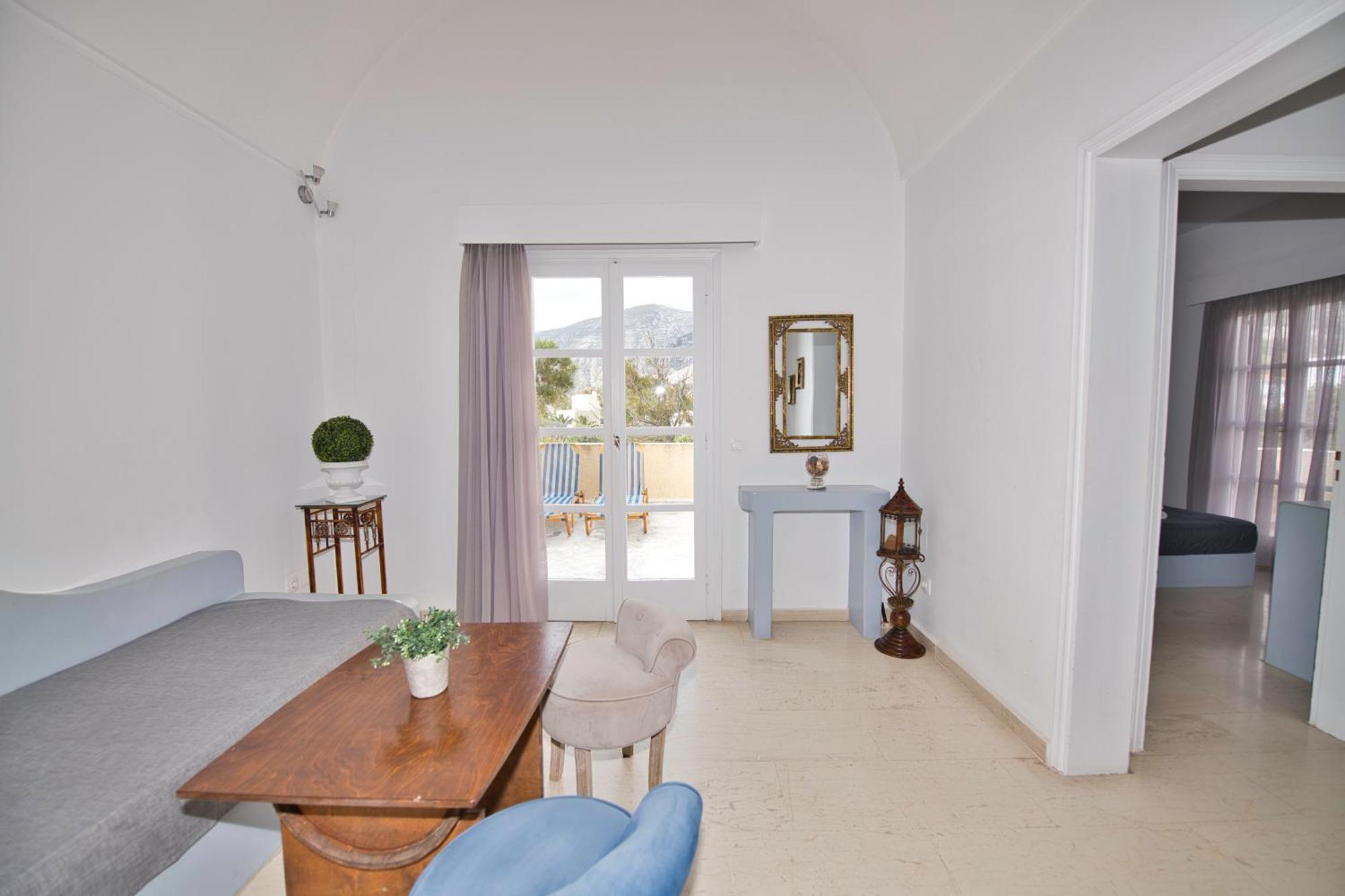 Ira Apartments Kamári Kültér fotó
