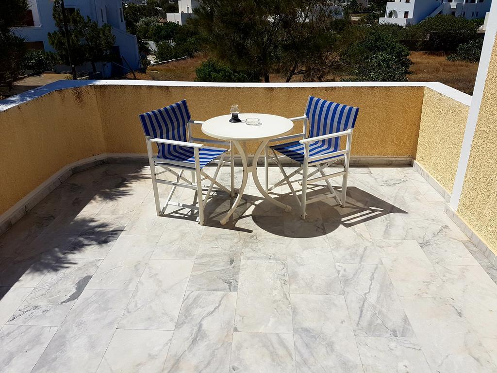 Ira Apartments Kamári Kültér fotó