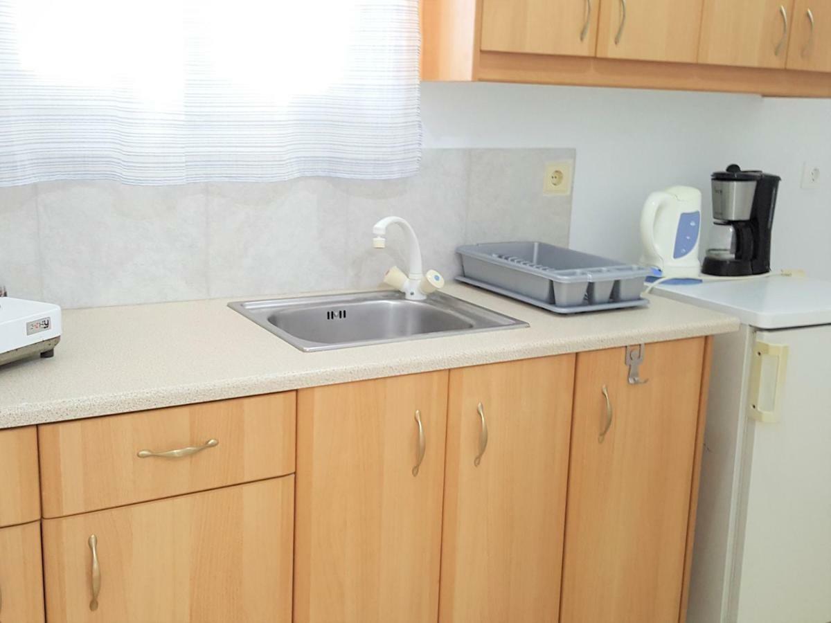 Ira Apartments Kamári Kültér fotó