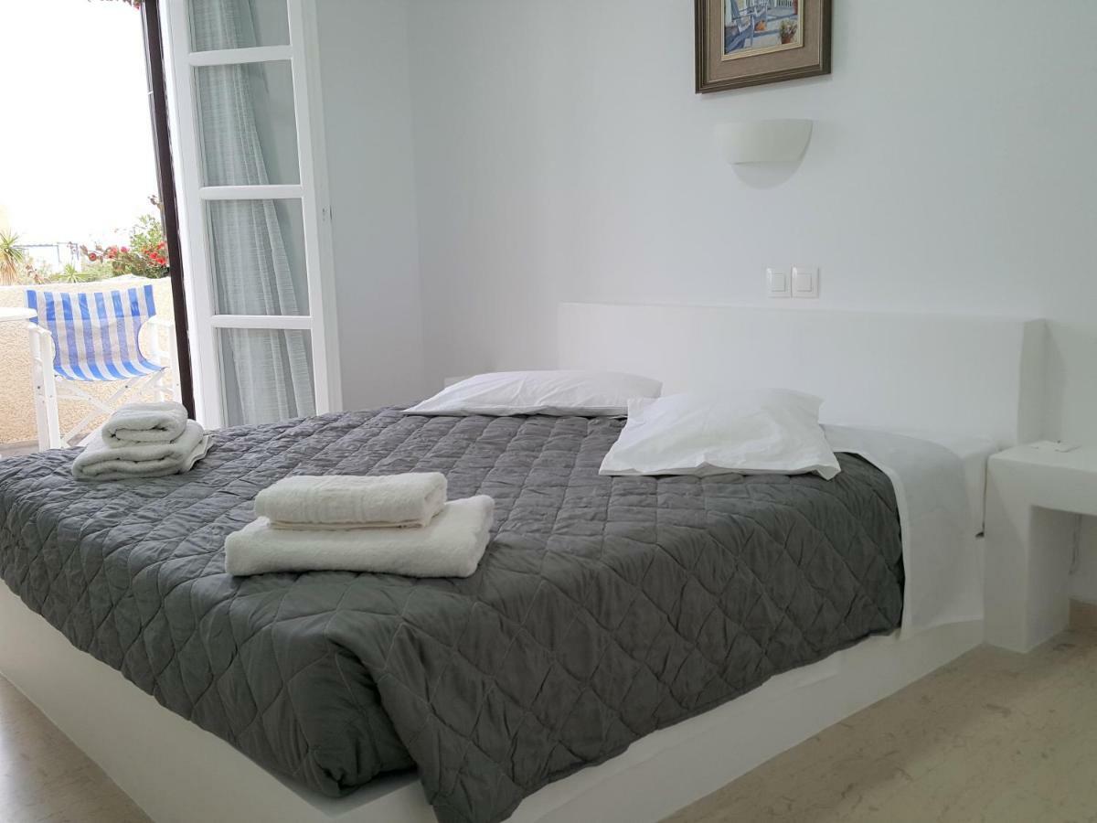 Ira Apartments Kamári Kültér fotó